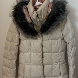 The North Face Cream Puffer Jacket with Faux Fur